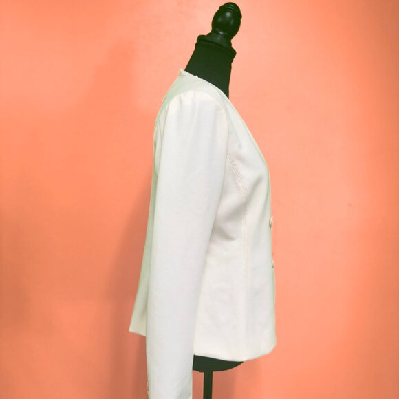 Elegant Ivory/Cream Blazer Jacket - Picture 3 of 5